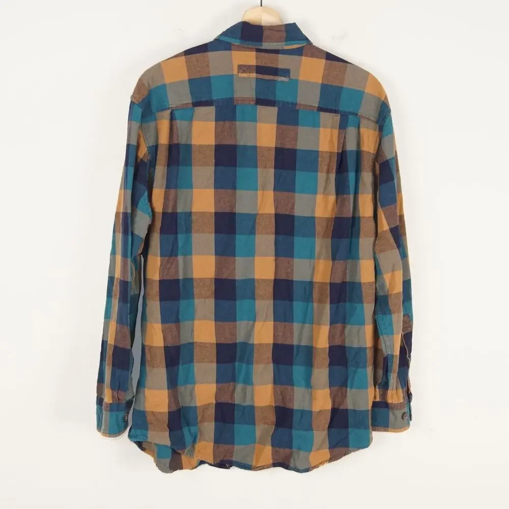 Duluth Free Swingin Flannel Relaxed Fit Long Sleeve Button Down Yellow Blue Sz M - Picture 2 of 7